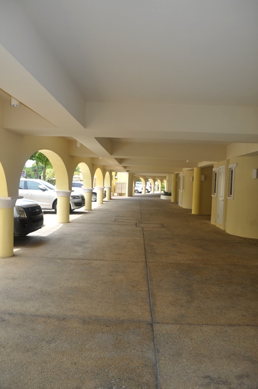Sapphire Beach Parking